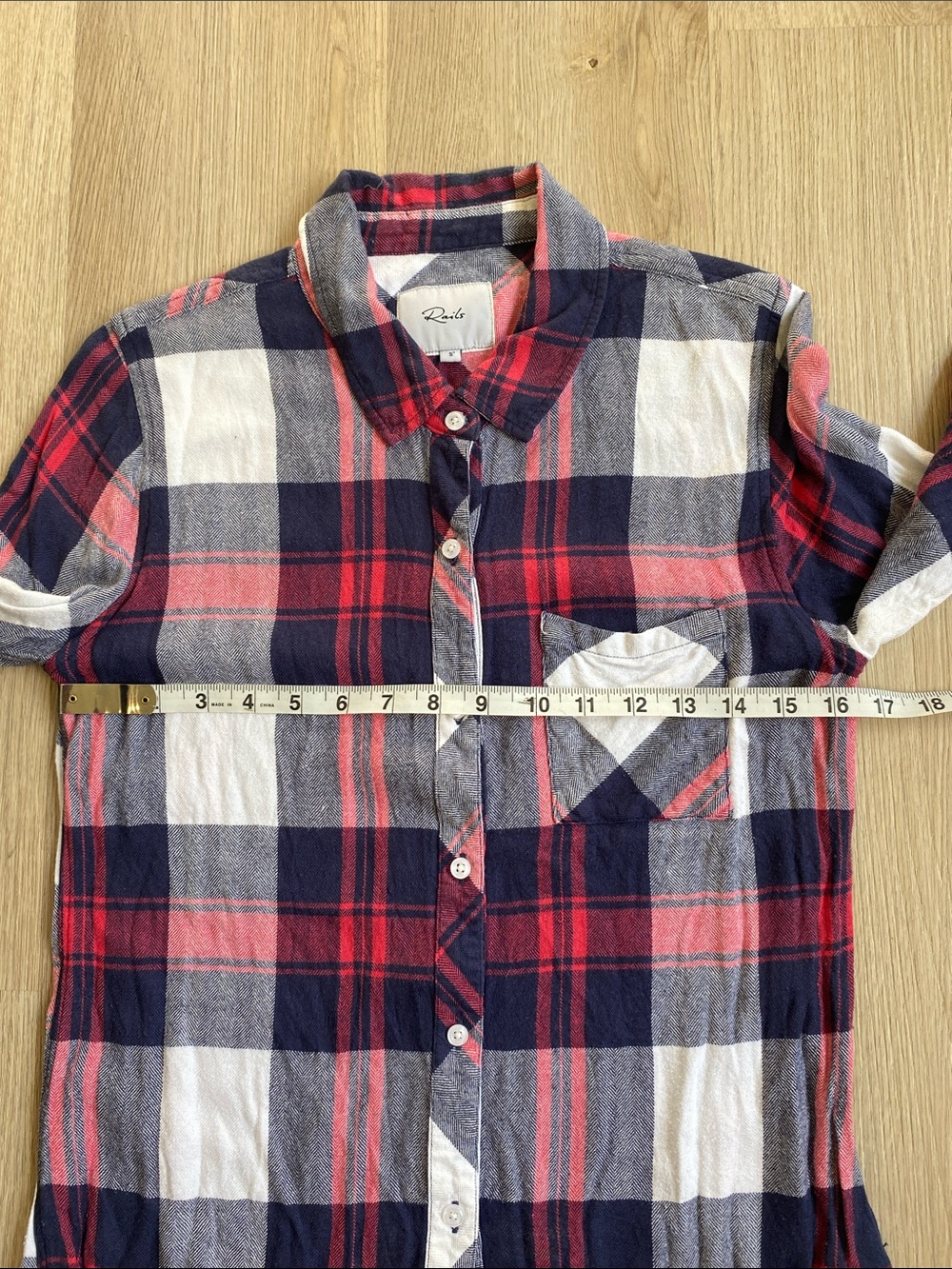 Rails Plaid Button Down Shirt Small Navy Red White Long Sleeve Flannel - Picture 7 of 11